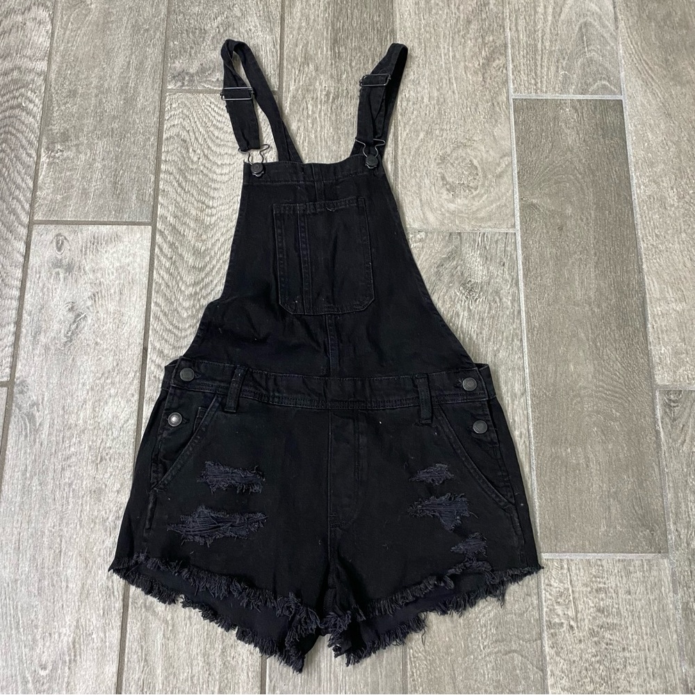 American Eagle short overalls